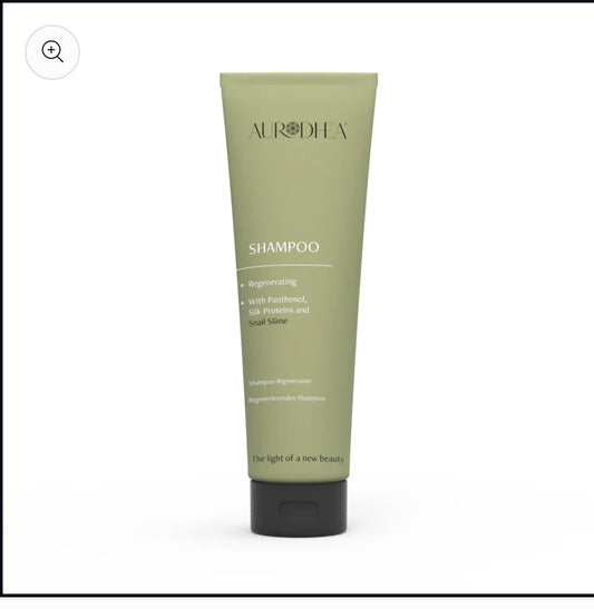 SHAMPOING POUR LA BRILLANCE DES CHEVEUX